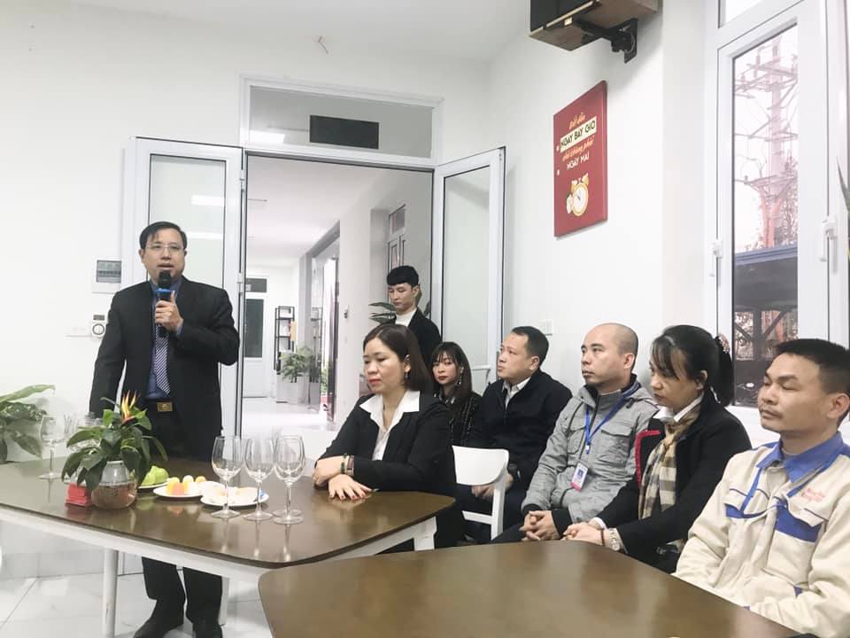 Tổng Giám đốc phát biểu trong chương trình Khai xuân Năm Sao Việt